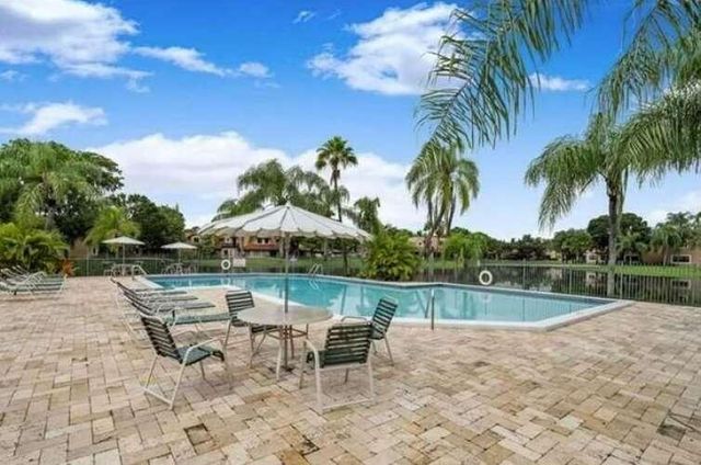 9231 W Sunrise Boulevard, Plantation, FL 33322