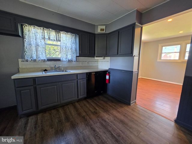 1211 COOPER ST, Woodbury, NJ 08096