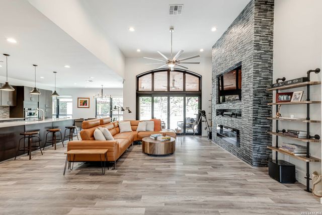 15919 Mission Rdg, San Antonio, TX 78232