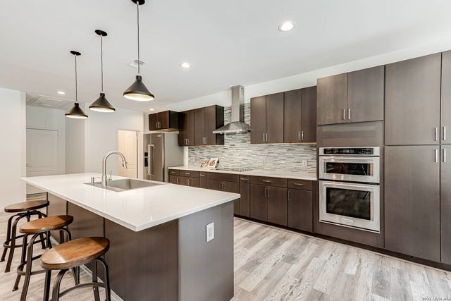 15919 Mission Rdg, San Antonio, TX 78232