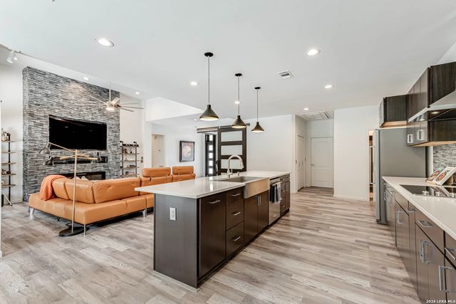 15919 Mission Rdg, San Antonio, TX 78232