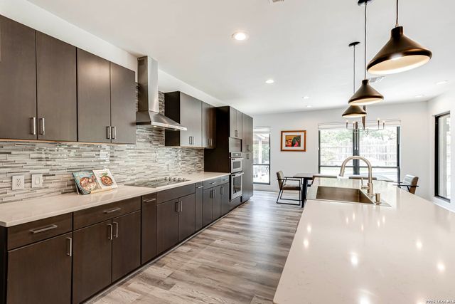 15919 Mission Rdg, San Antonio, TX 78232