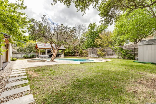 15919 Mission Rdg, San Antonio, TX 78232