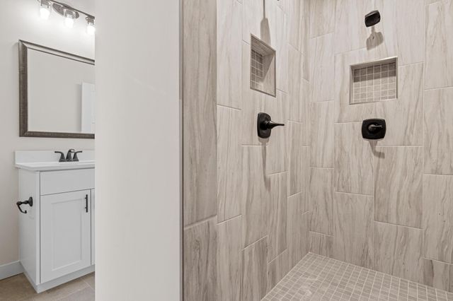 1589 Spruce Street, Farmington, MN 55024