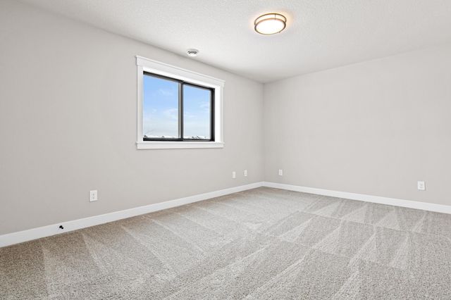 1589 Spruce Street, Farmington, MN 55024