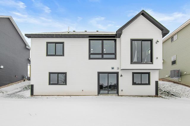 1589 Spruce Street, Farmington, MN 55024