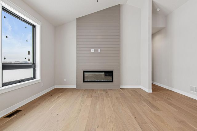 1589 Spruce Street, Farmington, MN 55024