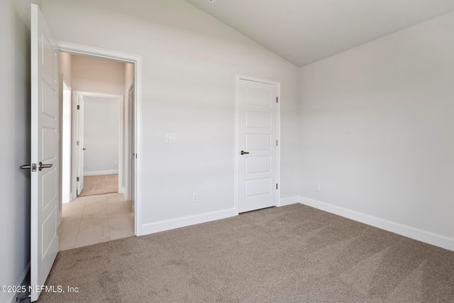 8321 HELMSLEY Boulevard, Jacksonville, FL 32219