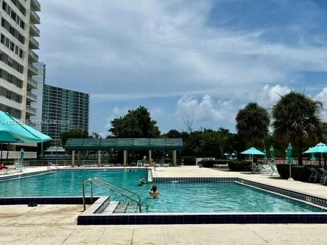 500 Bayview Drive 1923, Sunny Isles Beach, FL 33160