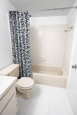 5550 Lakeside Drive 203, Margate, FL 33063