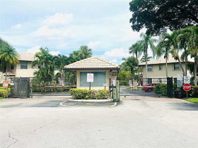 5550 Lakeside Drive 203, Margate, FL 33063