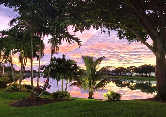 5550 Lakeside Drive 203, Margate, FL 33063