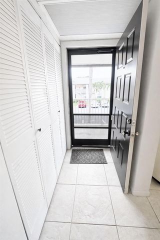 5550 Lakeside Drive 203, Margate, FL 33063