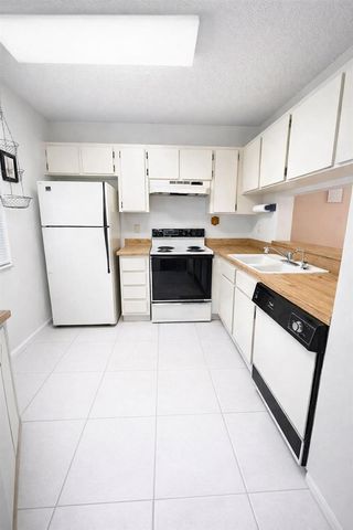 5550 Lakeside Drive 203, Margate, FL 33063