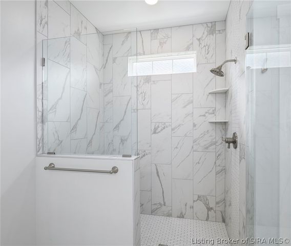 1707 Greenbrier Place, Henryville, IN 47126