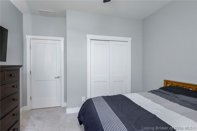 1707 Greenbrier Place, Henryville, IN 47126