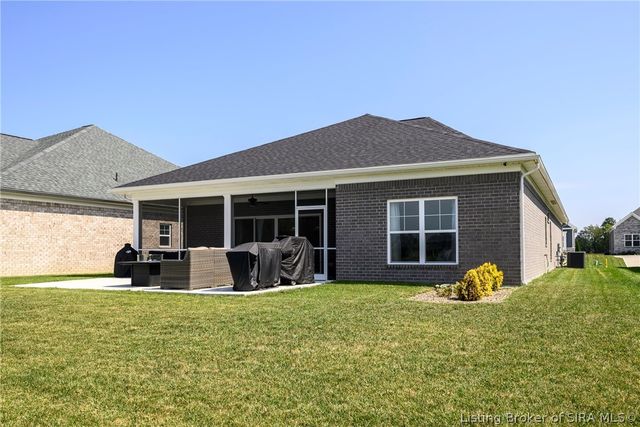 1707 Greenbrier Place, Henryville, IN 47126