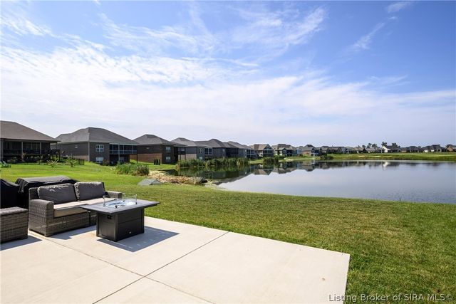 1707 Greenbrier Place, Henryville, IN 47126