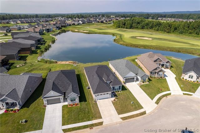 1707 Greenbrier Place, Henryville, IN 47126