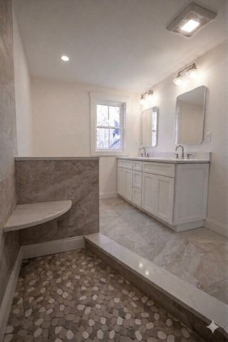 10 Popes Lane, Hingham, MA 02043