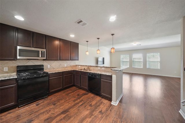 2148 Pacific Loon Lane, Conroe, TX 77385