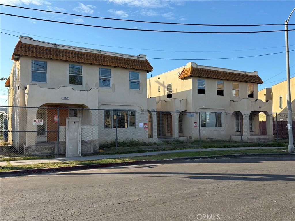 4200 W 28th, Los Angeles, CA 90018