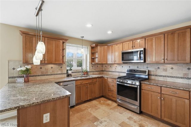 5245 Markwood Court, Valley City, OH 44280