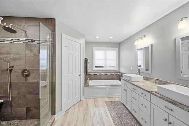 5245 Markwood Court, Valley City, OH 44280