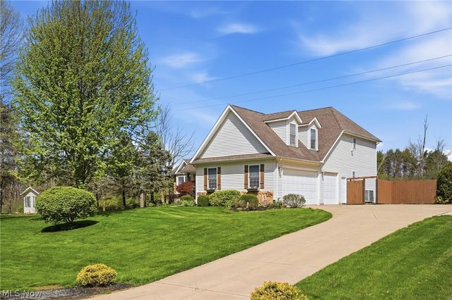 5245 Markwood Court, Valley City, OH 44280