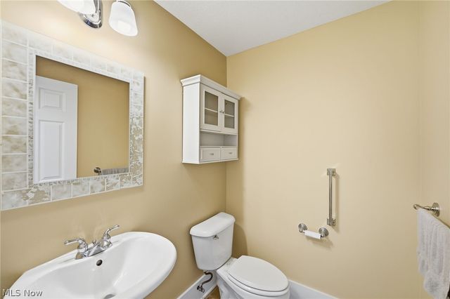 5245 Markwood Court, Valley City, OH 44280