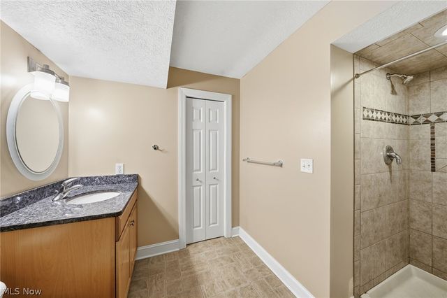 5245 Markwood Court, Valley City, OH 44280