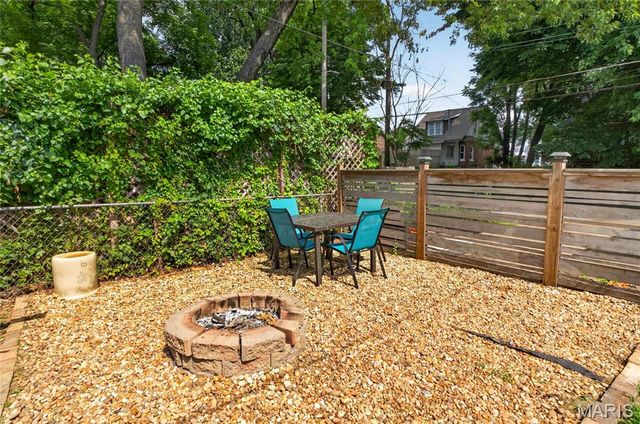 6217 Marmaduke Avenue, St Louis, MO 63139