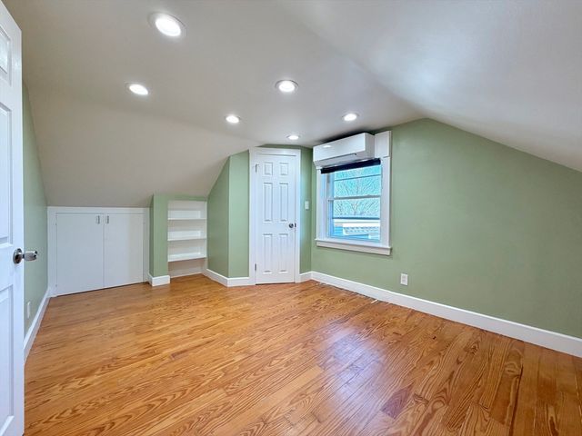 36 Annavoy 2, Boston, MA 02128