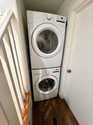 36 Annavoy 2, Boston, MA 02128