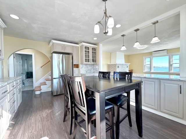 36 Annavoy 2, Boston, MA 02128