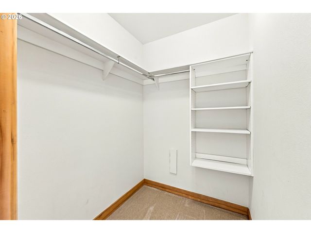 400 W 8TH St 207, Vancouver, WA 98660