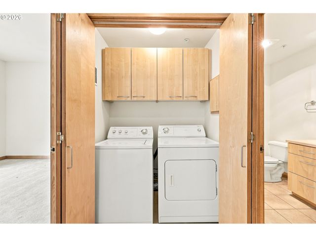 400 W 8TH St 207, Vancouver, WA 98660