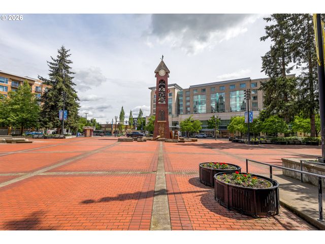 400 W 8TH St 207, Vancouver, WA 98660