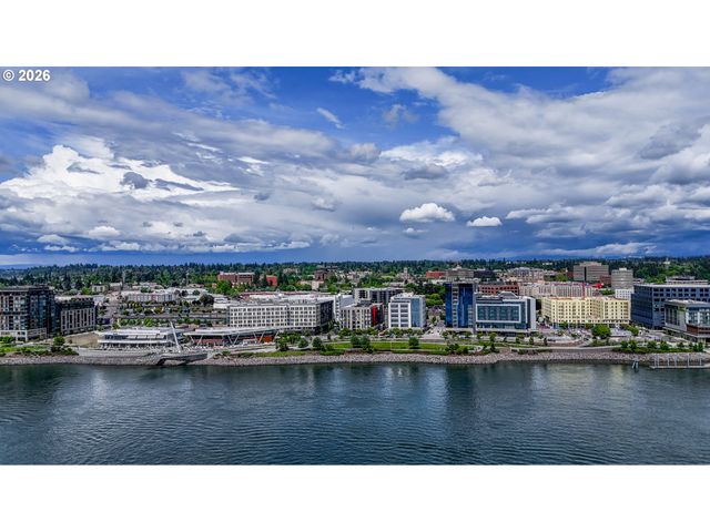400 W 8TH St 207, Vancouver, WA 98660