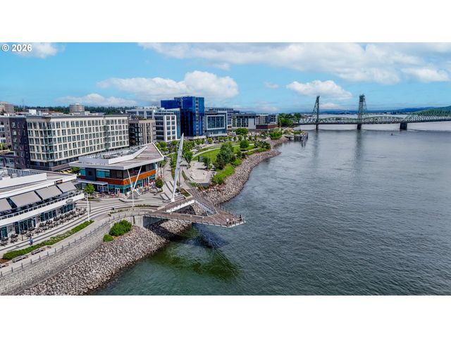 400 W 8TH St 207, Vancouver, WA 98660