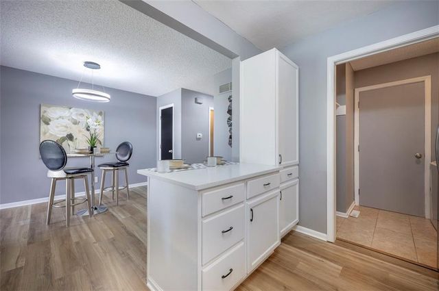 10812 W 116th Street, Overland Park, KS 66210