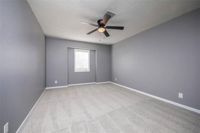 10812 W 116th Street, Overland Park, KS 66210