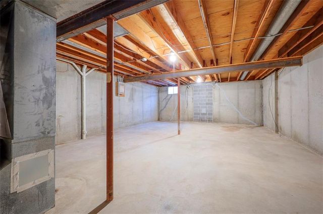 10812 W 116th Street, Overland Park, KS 66210