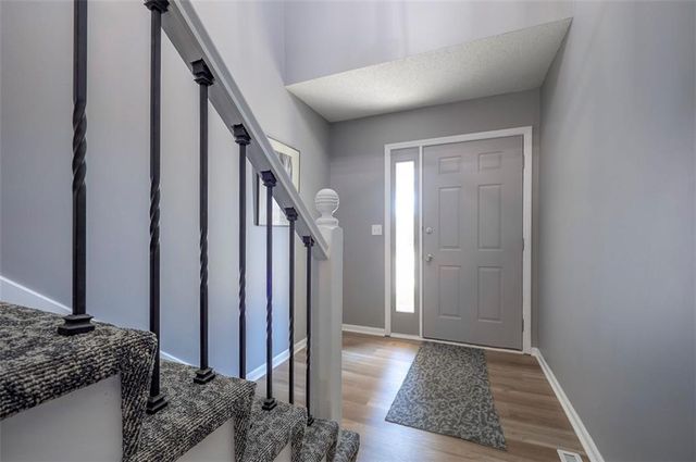 10812 W 116th Street, Overland Park, KS 66210