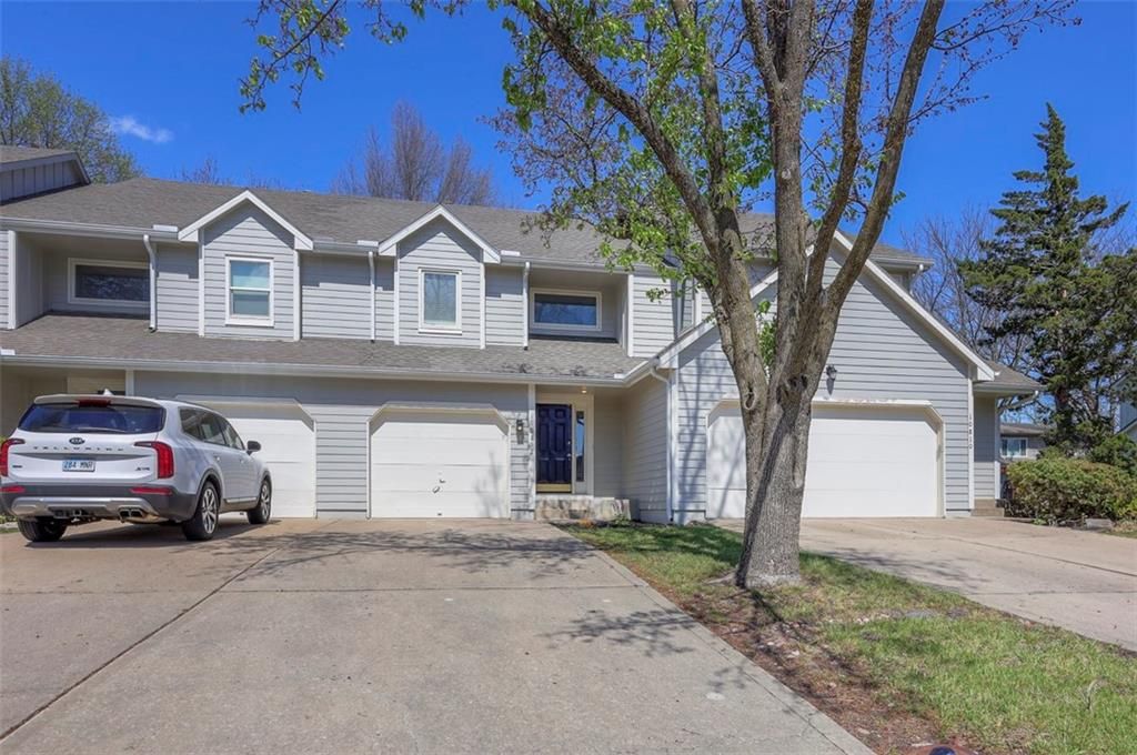 10812 W 116th Street, Overland Park, KS 66210