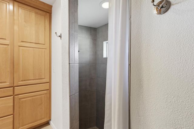 3201 Bonita Dr, Sacramento, CA 95821