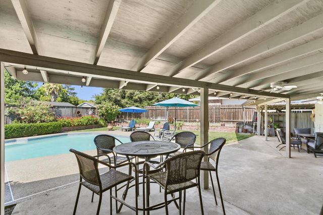 3201 Bonita Dr, Sacramento, CA 95821