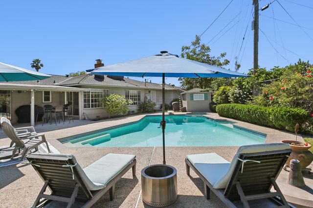 3201 Bonita Dr, Sacramento, CA 95821