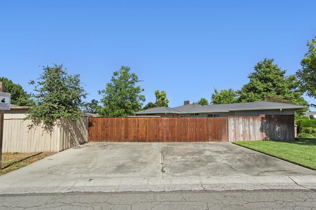 3201 Bonita Dr, Sacramento, CA 95821