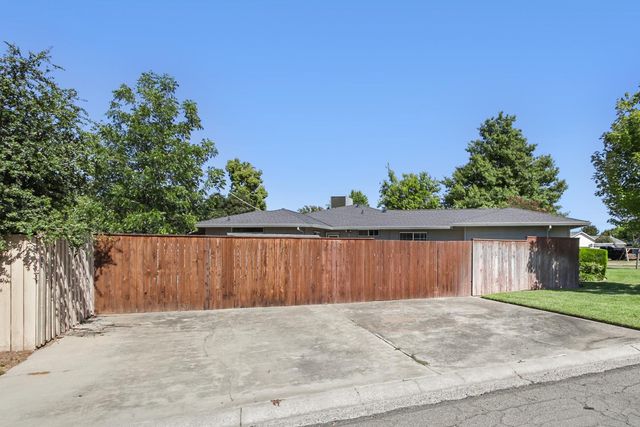 3201 Bonita Dr, Sacramento, CA 95821